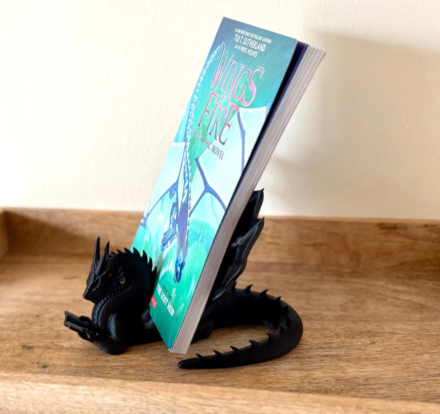 Dragon kindle stand