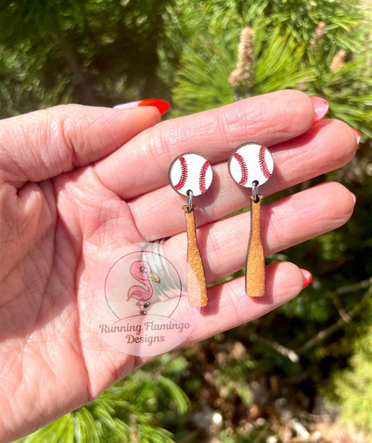 Baseball earrings, Softball Earrings, Softball, baseball bat earrings, sports mom, dangle earrings, coach, gift for coach, gift for mom