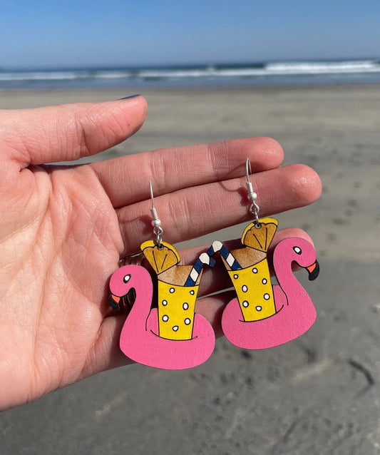 Flamingo float earrings, flamingo earrings, summer earrings, dangle earrings, gift for her, gift for teens, teen jewelry, fun earrings